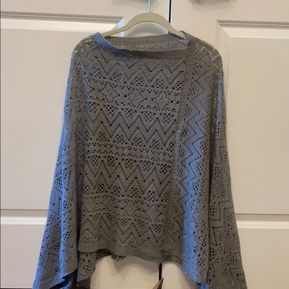 grey knit shawl/poncho